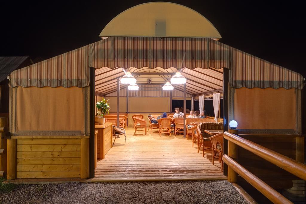 Hotel Perlyna Karpat Bukowel Exterior foto