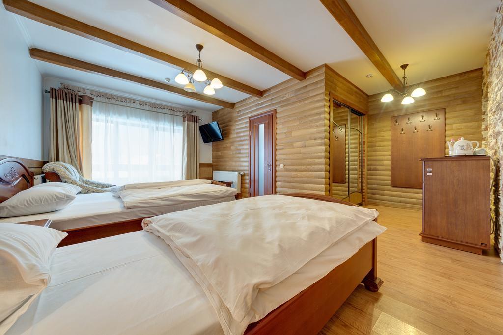 Hotel Perlyna Karpat Bukowel Exterior foto