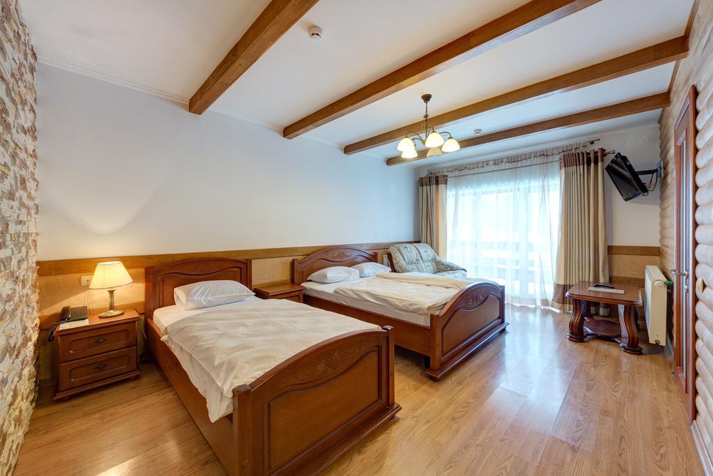 Hotel Perlyna Karpat Bukowel Exterior foto