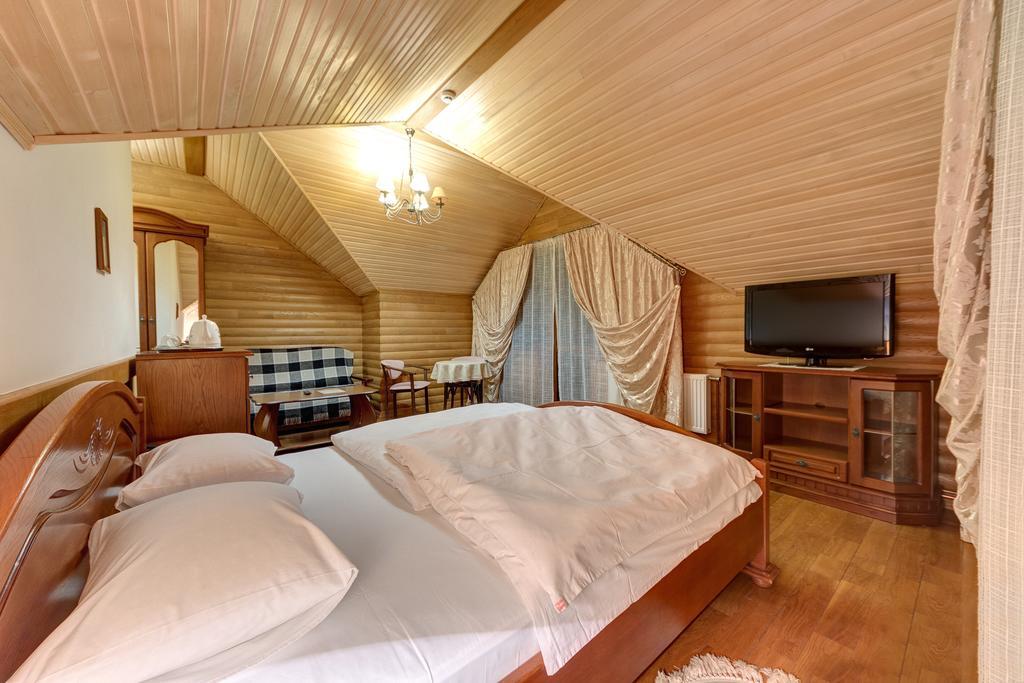 Hotel Perlyna Karpat Bukowel Exterior foto