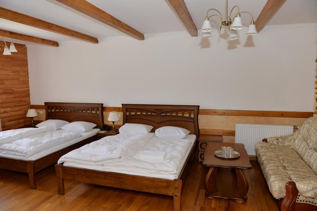Hotel Perlyna Karpat Bukowel Zimmer foto